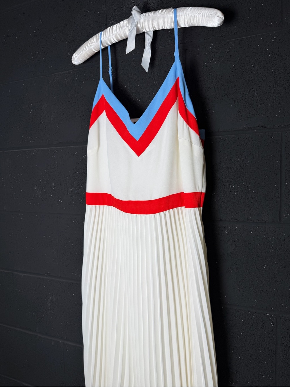 Banana Republic White Pleated Summer Midi Dress with Red & Light Blue Trim-4 - Picture 2 of 16